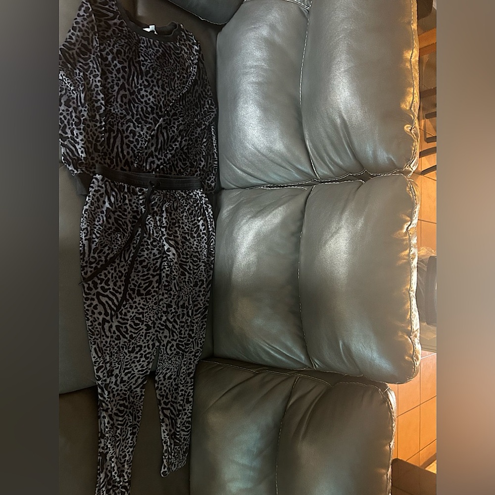 Two piece set
